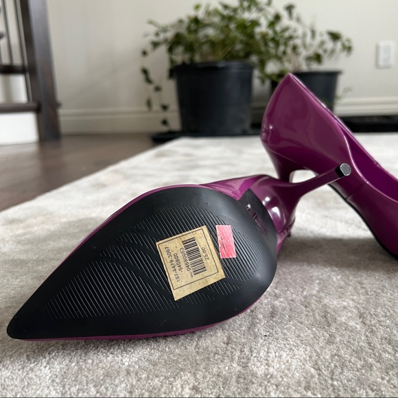 2/$15 - Purple patent heels - Picture 2 of 6